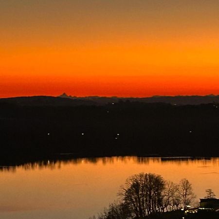 Terrazza Mirabella Lägenhet Gavirate Exteriör bild